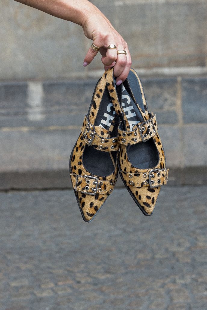 Leopard buckle slingbacks